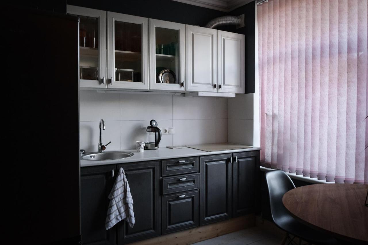 Appartement Silti, Atjaunoti Dzivokli Tuvu Centram - 1St Floor à Riga Extérieur photo